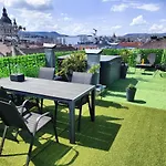 Best Rooftop Apartment With Private Jacuzzi